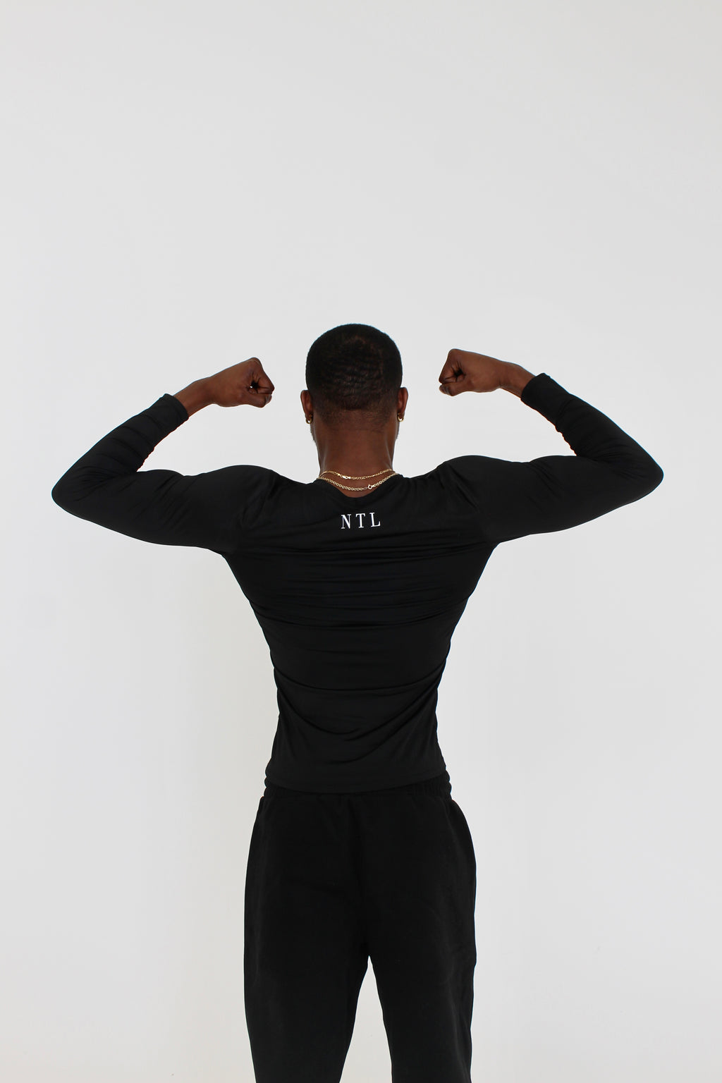 ESSENTIALS COMPRESSION LONG SLEEVE